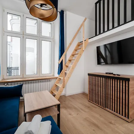 Wolczanska Mezzanine By Bookinghost *